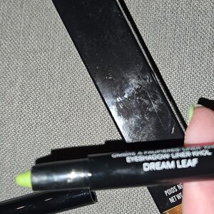 Chanel - Stylo Ombre Et Contour - Dream Leaf #48 - Hard To Find - NIB